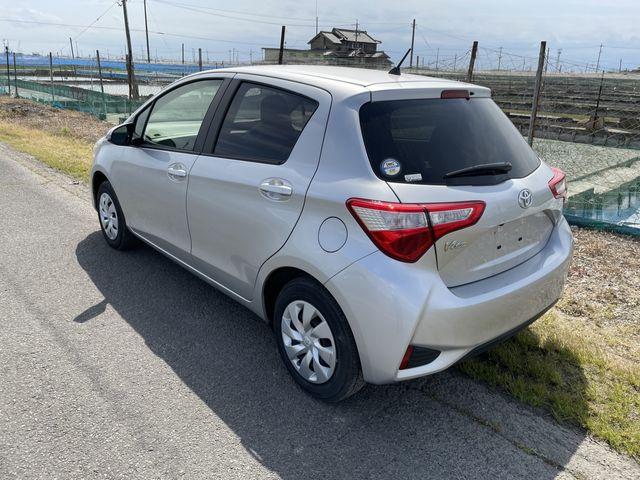 TOYOTA VITZ 2019