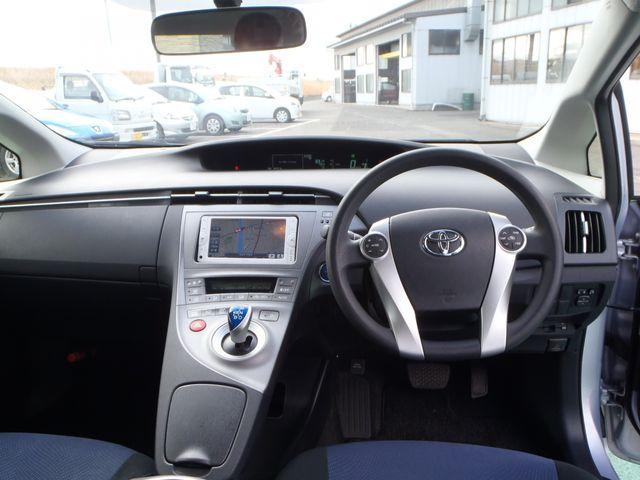 TOYOTA PRIUS 2013