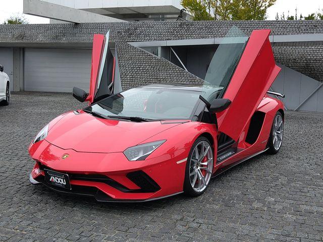 LAMBORGHINI LAMBORGHINI Aventador 2018