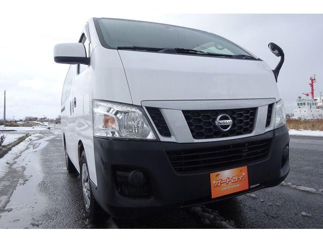 NISSAN NV350 CARAVAN 4WD 2014