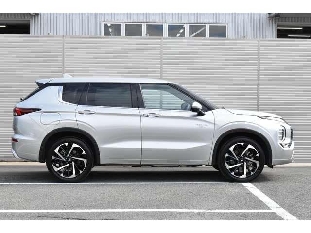 MITSUBISHI OUTLANDER PHEV 2022