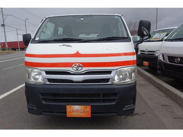 TOYOTA HIACE van 4WD 2011