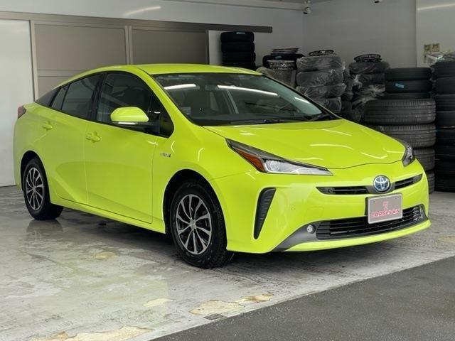 TOYOTA PRIUS 4WD 2019