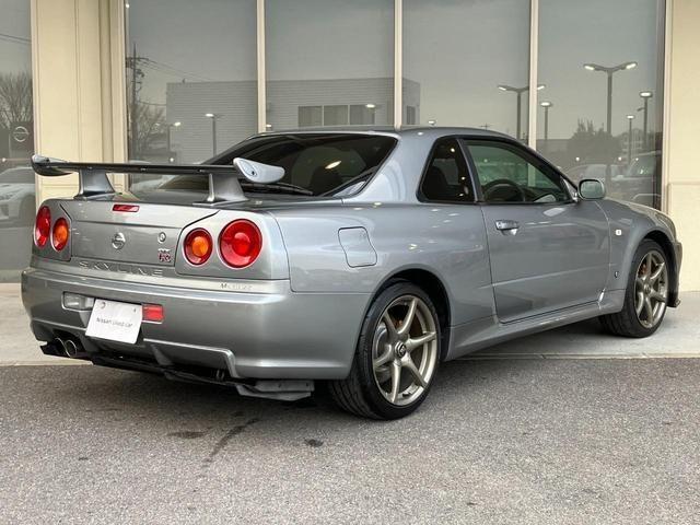 NISSAN SKYLINE GT-R 2002