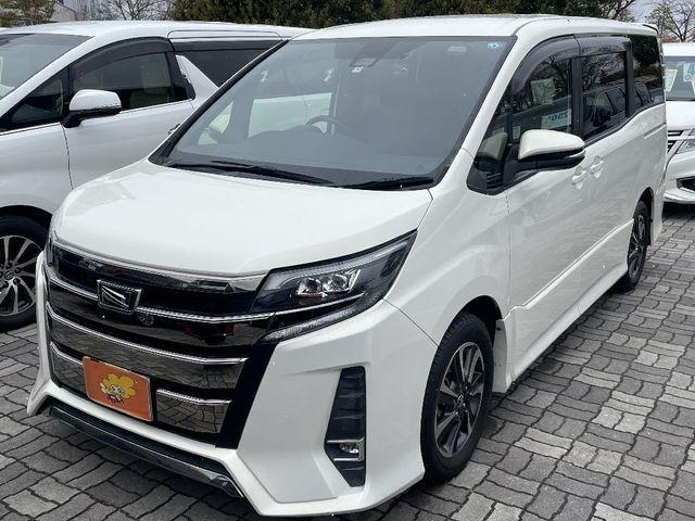 TOYOTA NOAH 2017