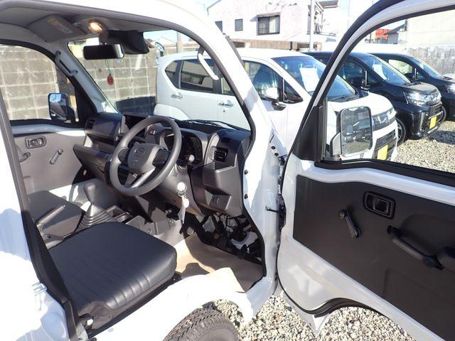 DAIHATSU HIJET truck 4WD 2023