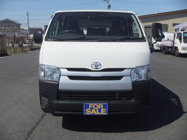 TOYOTA HIACE van 4WD 2018