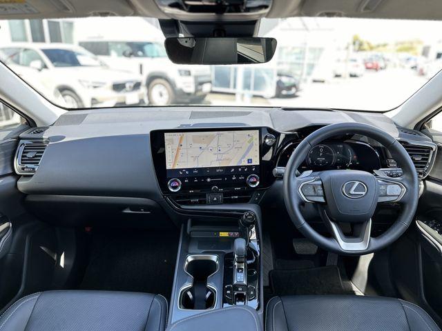 TOYOTA LEXUS NX350h 2023