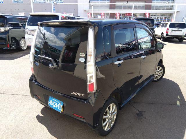 DAIHATSU MOVE CUSTOM 2011