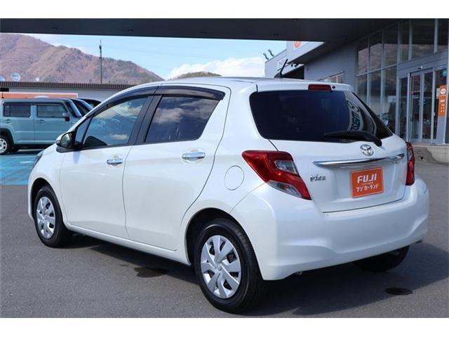 TOYOTA VITZ 2016