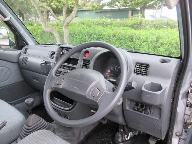 DAIHATSU HIJET truck 4WD 2012