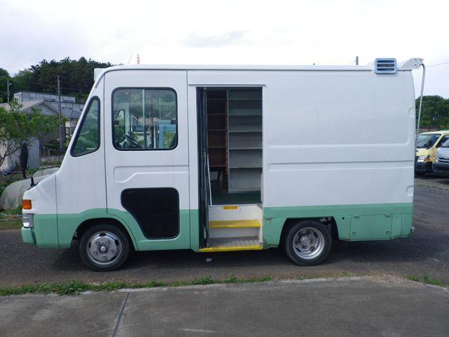 TOYOTA QUICK DELIVERY 2000