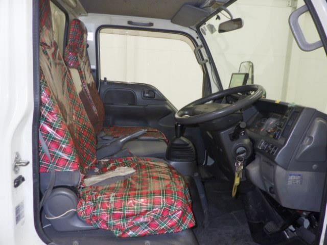 ISUZU ELF 2013