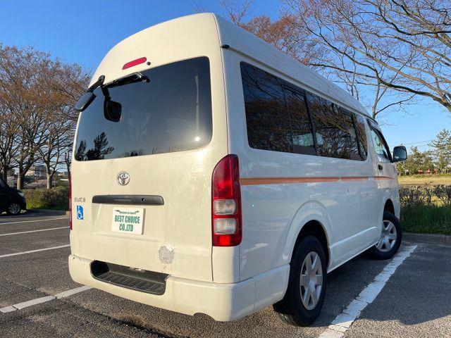 TOYOTA HIACE van 4WD 2009