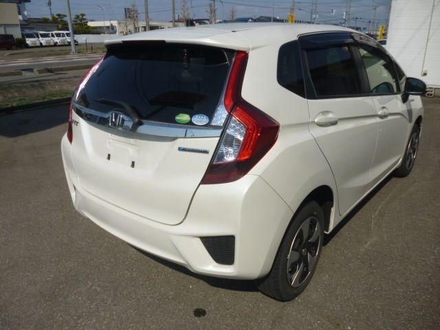 HONDA FIT HYBRID 4WD 2016