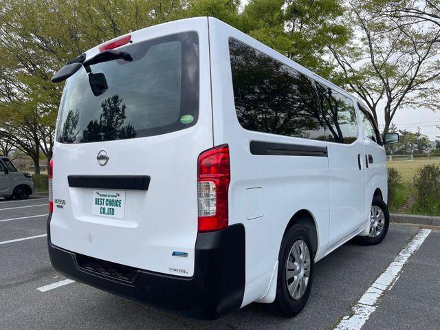 NISSAN NV350 CARAVAN 4WD 2013