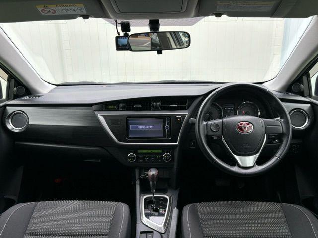 TOYOTA AURIS 2012