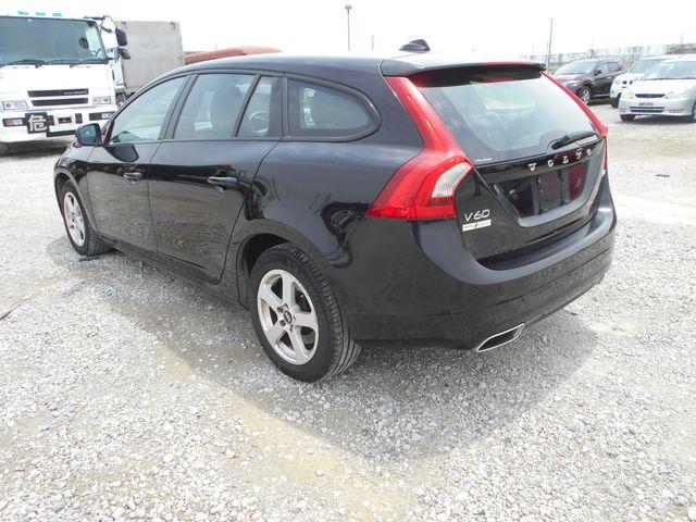 VOLVO VOLVO V60 2017