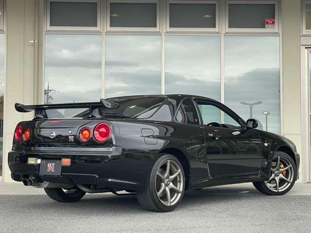 NISSAN SKYLINE GT-R 2001