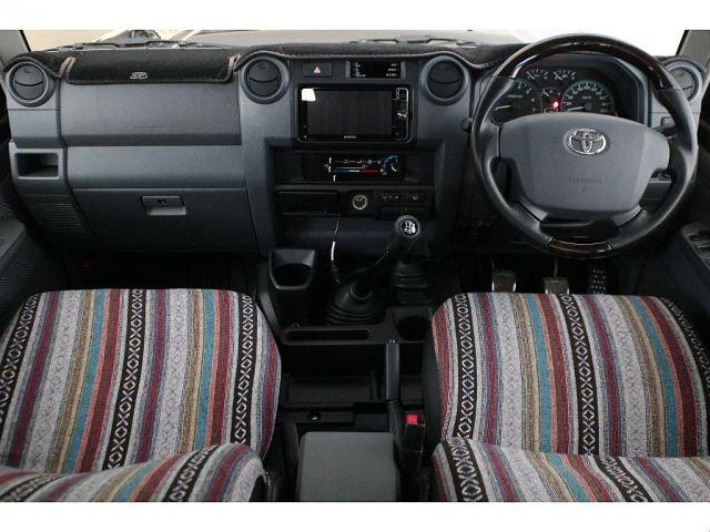 TOYOTA LANDCRUISER van 2015