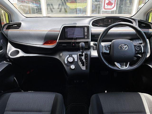 TOYOTA SIENTA HYBRID 2018