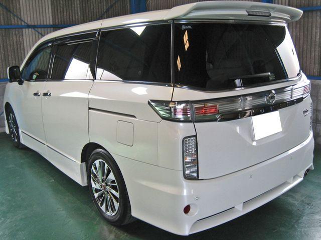 NISSAN ELGRAND 2017