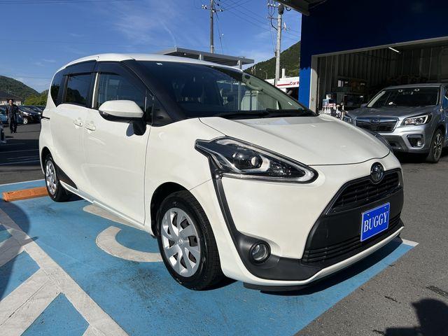 TOYOTA SIENTA 2018