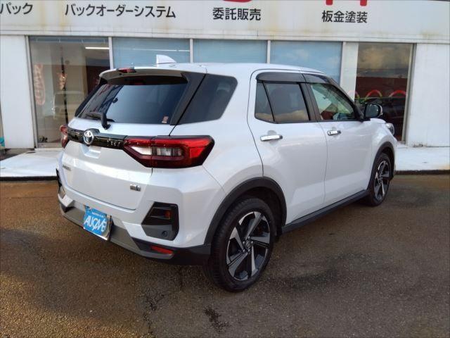 TOYOTA RAIZE HYBRID 2022