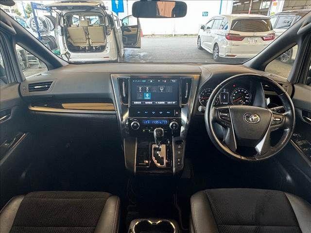 TOYOTA ALPHARD 2017