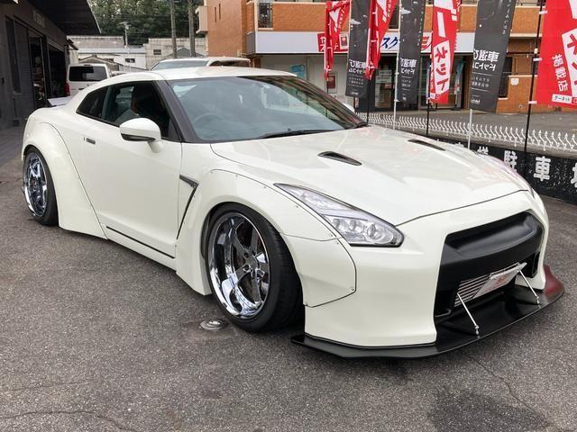 NISSAN GT-R 2008