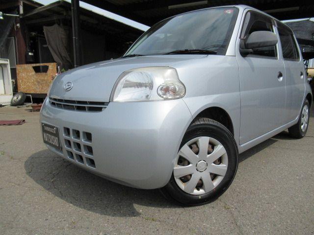 DAIHATSU ESSE 2011