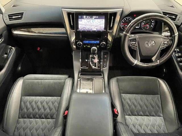 TOYOTA VELLFIRE 2015