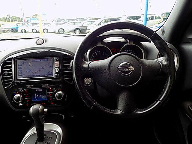 NISSAN JUKE 2011