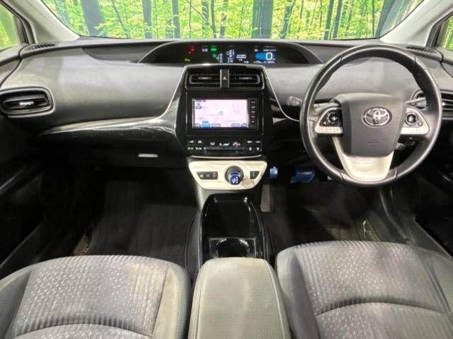 TOYOTA PRIUS 2018