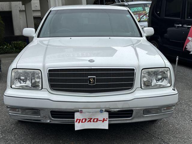 TOYOTA CENTURY 2013