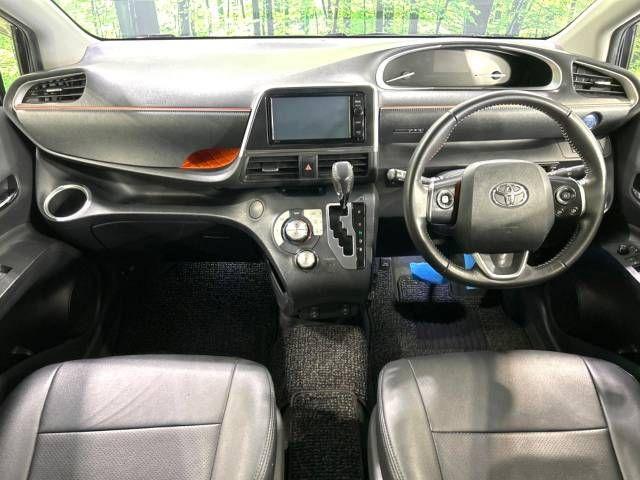 TOYOTA SIENTA HYBRID 2015