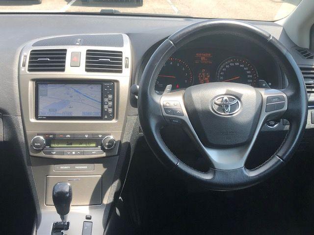 TOYOTA AVENSISWAGON 2012