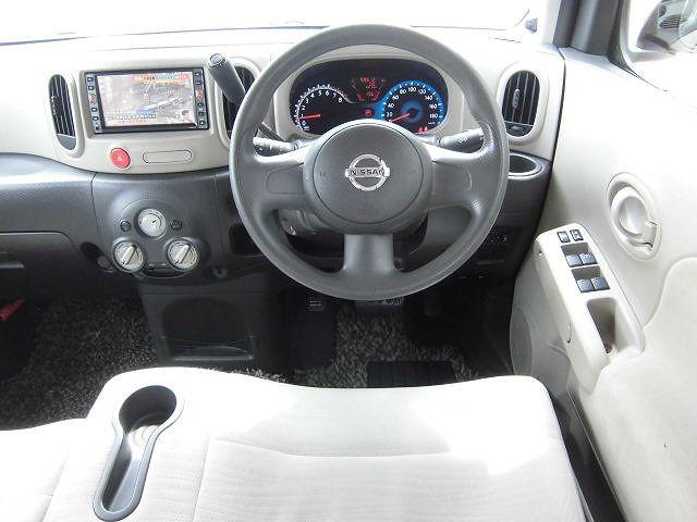 NISSAN CUBE 2010