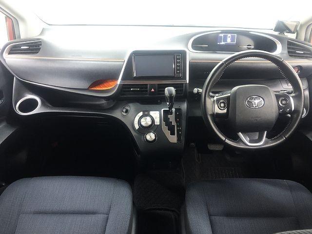 TOYOTA SIENTA 2017