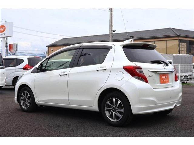 TOYOTA VITZ 2016