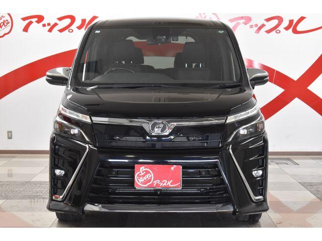 TOYOTA VOXY 4WD 2019