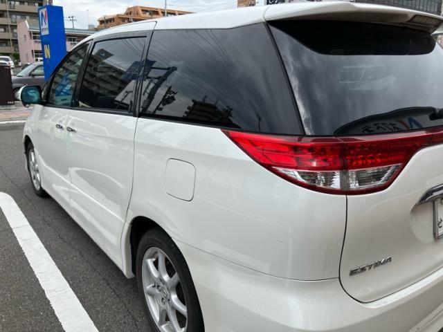 TOYOTA ESTIMA 2010