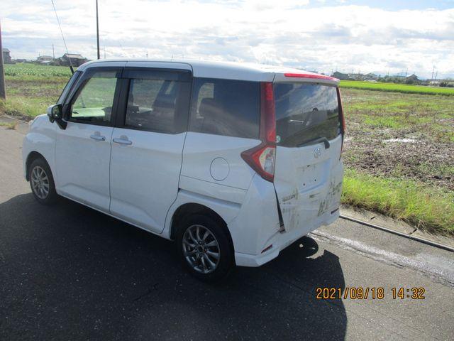 TOYOTA ROOMY 2018