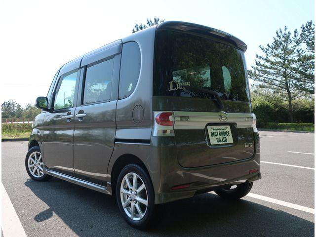 DAIHATSU TANTO CUSTOM 2011