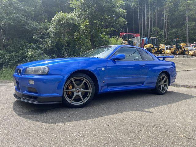 NISSAN SKYLINE GT-R 2001