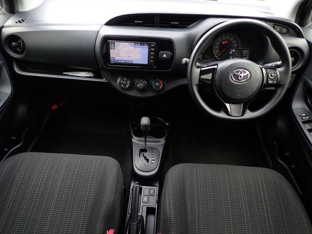 TOYOTA VITZ 2018