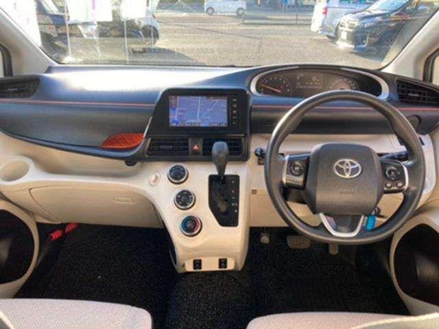 TOYOTA SIENTA 4WD 2015