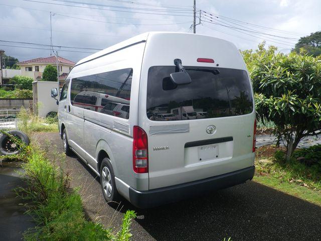 TOYOTA HIACE COMMUTER 4WD 2007