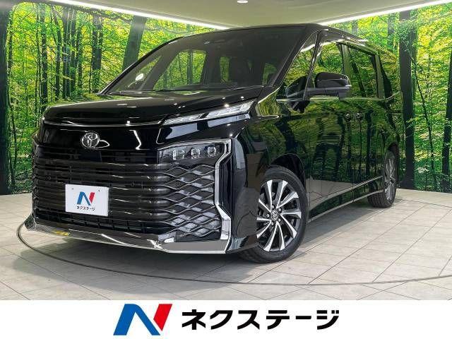 TOYOTA VOXY 2022