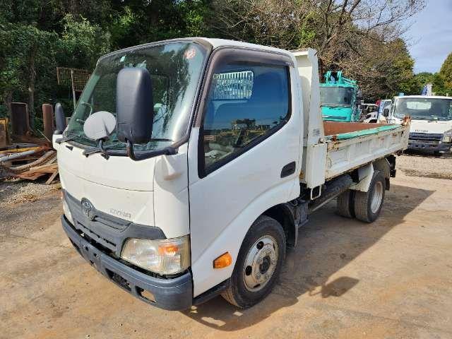 TOYOTA DYNA 2012